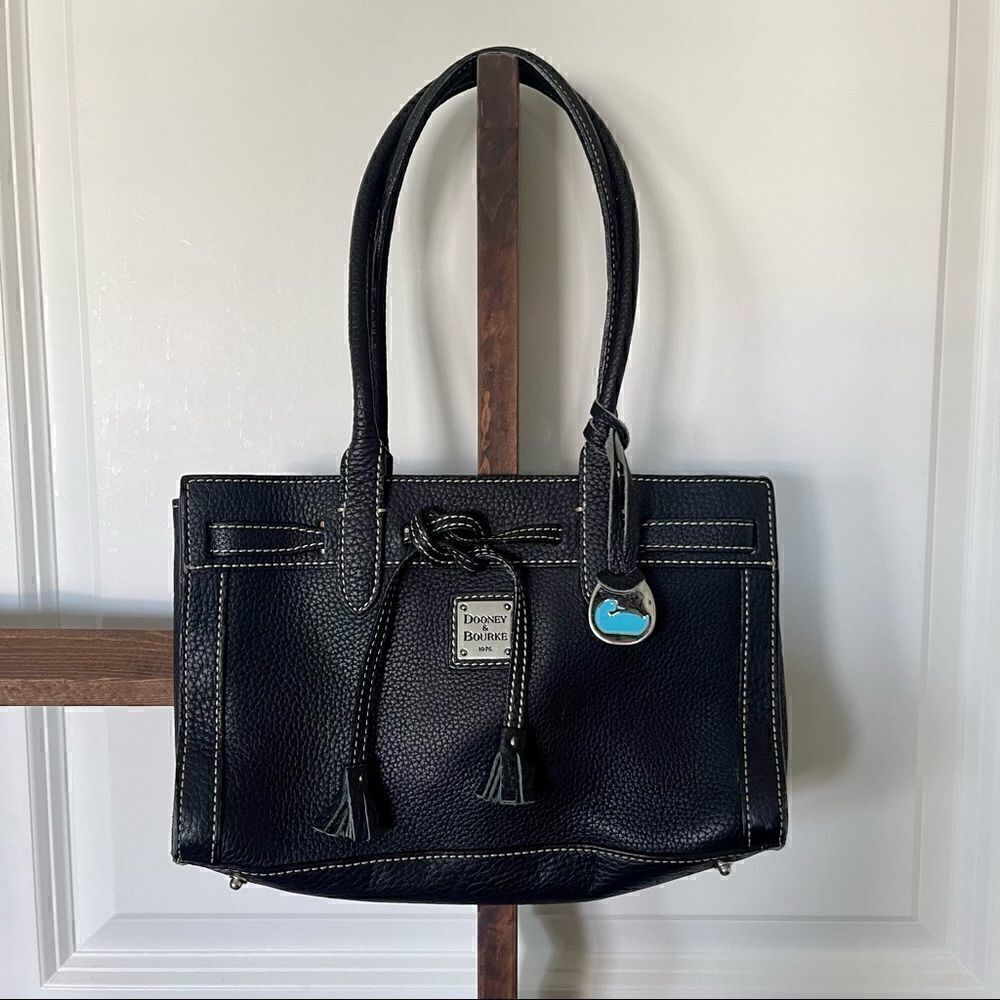 Dooney & Bourke pebbled leather handbag
